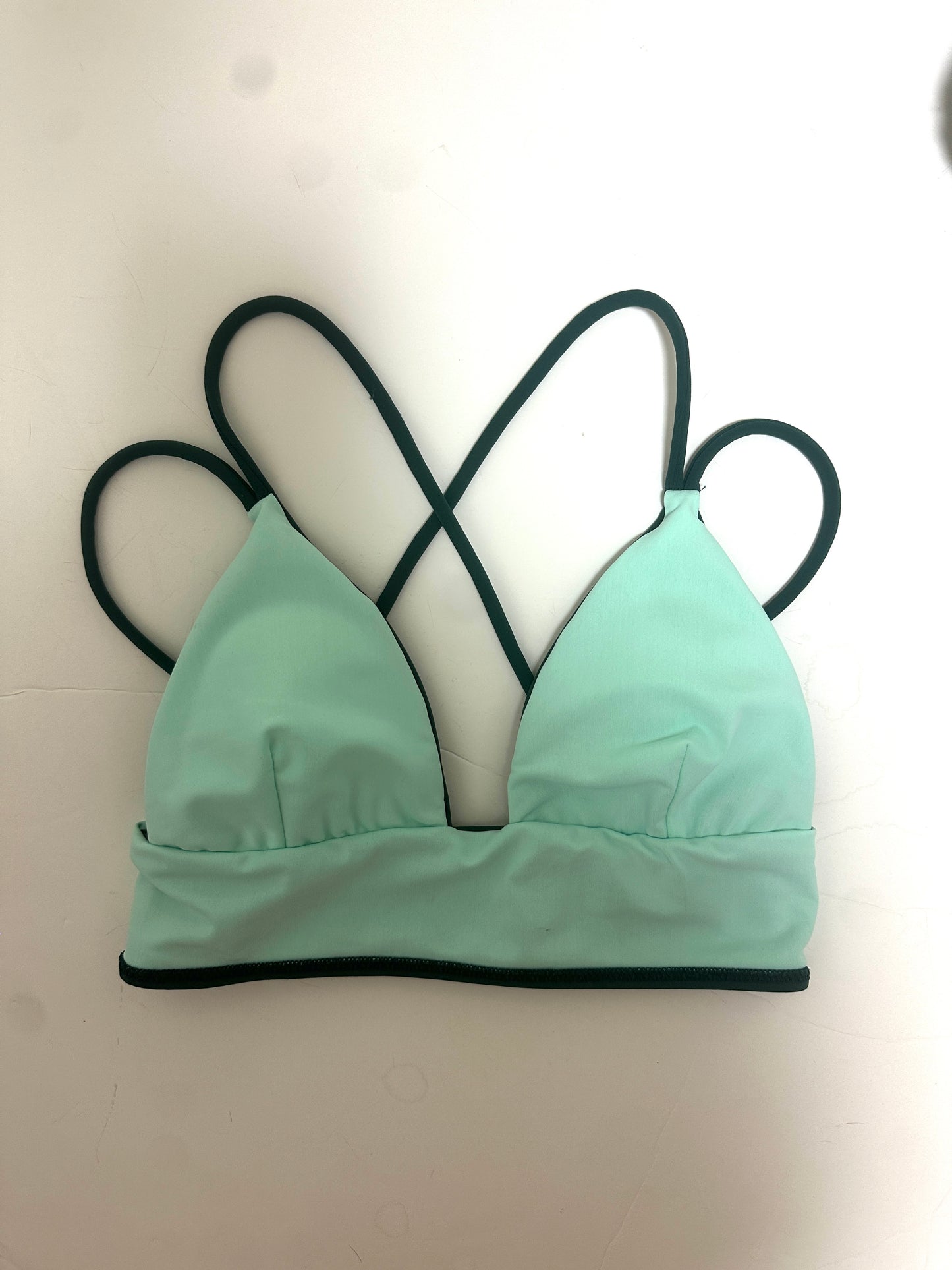 reversible bratop basil