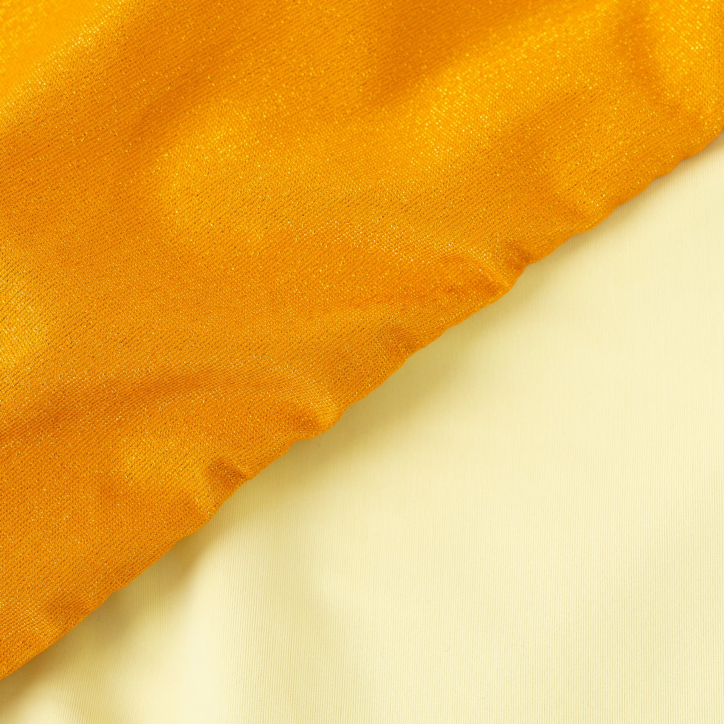 Reversible separate yellow glitter